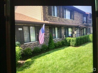 Building Photo - 602 S Cass Ave