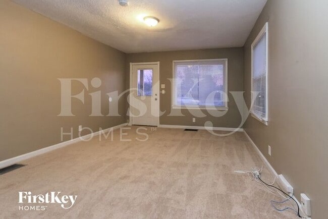 Building Photo - 6630 W 10th St