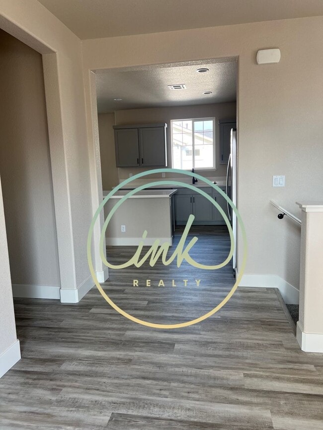 Building Photo - New Build Townhome Close to Downtown Gardn...