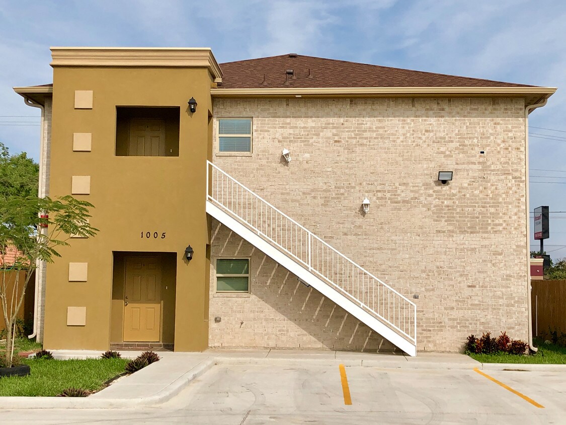 1005 W Cano St, Edinburg, TX 78539 Apartments in Edinburg, TX