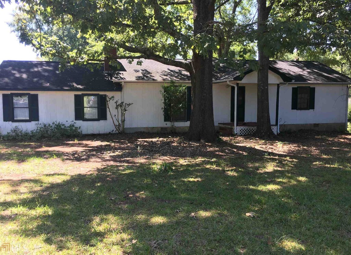 Primary Photo - 112 Collis Cir