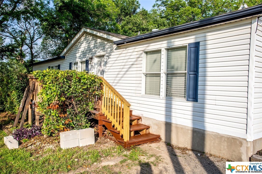 1034 Reiley Rd, Seguin, TX 78155 House Rental in Seguin, TX