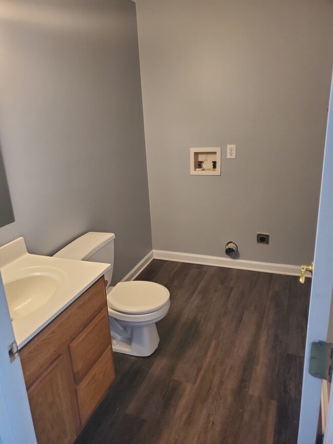 Foto del edificio - 1907 E Balsam Ct