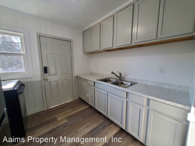 Building Photo - 1 br, 1 bath House - 204 South 5th Street