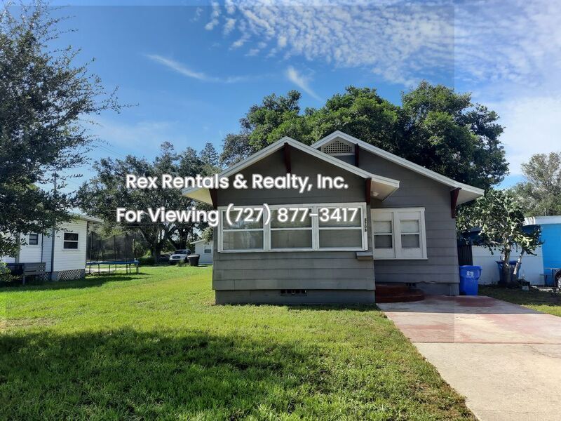 Foto principal - 3708 16th Ave S