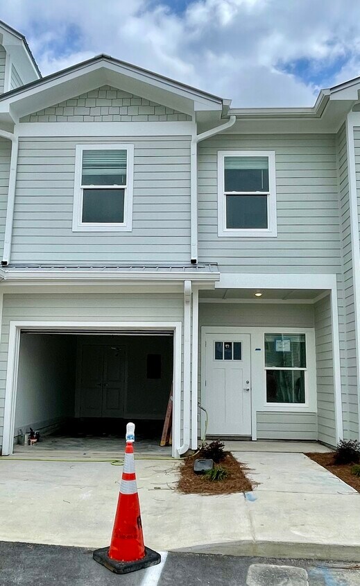 103 Palm St, Freeport, FL 32439 House for Rent in Freeport, FL