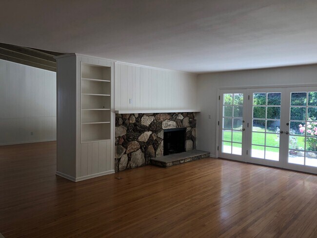 Building Photo - 669 Jacon Way
