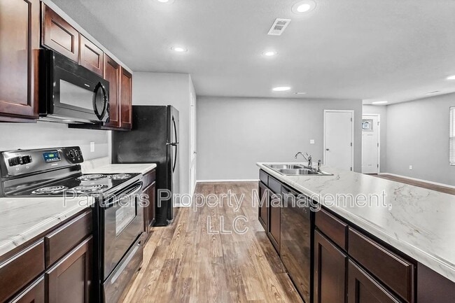 Building Photo - 234 E Anabranch Ct