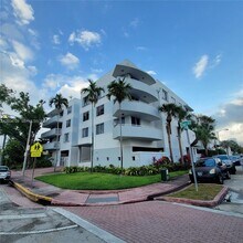 Building Photo - 7601 Dickens Ave