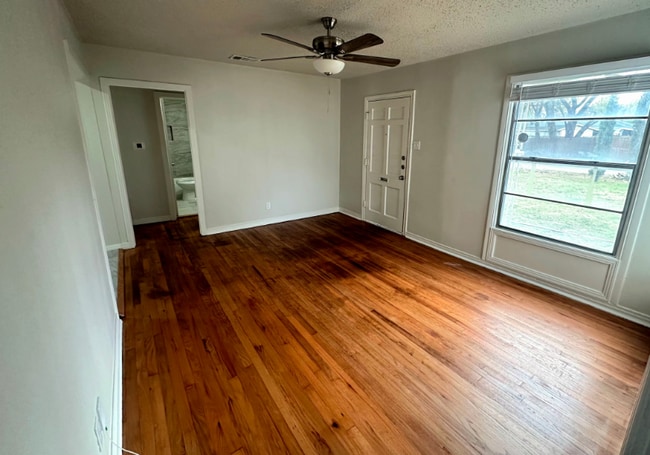 Building Photo - 8241 Norvell Dr