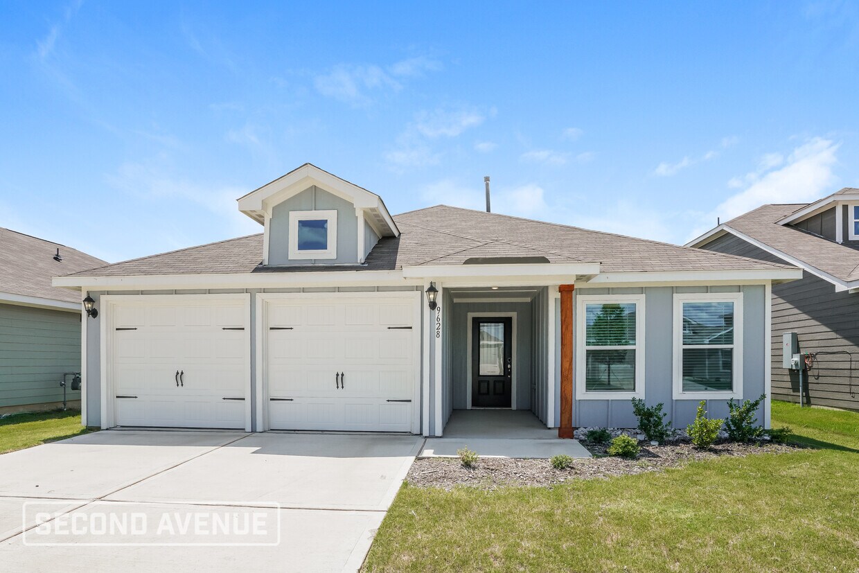 Primary Photo - 9628 Sierra Grande Dr