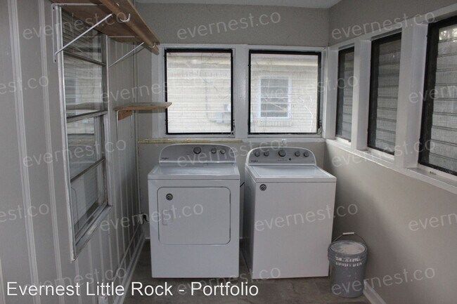 Building Photo - 2 br, 1 bath House - 1400 W 18th Street