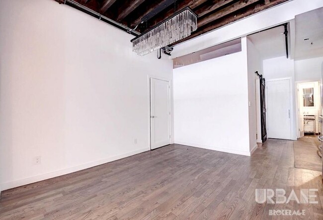 Building Photo - 1 bedroom in NEW YORK NY 10003