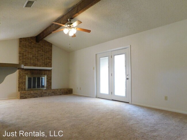 Foto del edificio - 3 br, 2 bath House - 1802 Sherman Dr