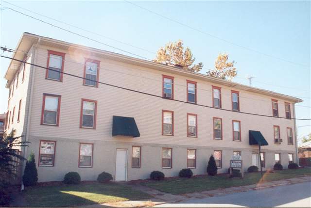 Timber Ridge - 218 E 9th St