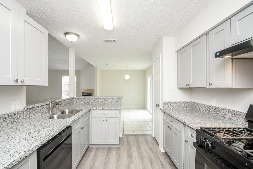 Photo - 15315 Cedar Ridge Drive Unit