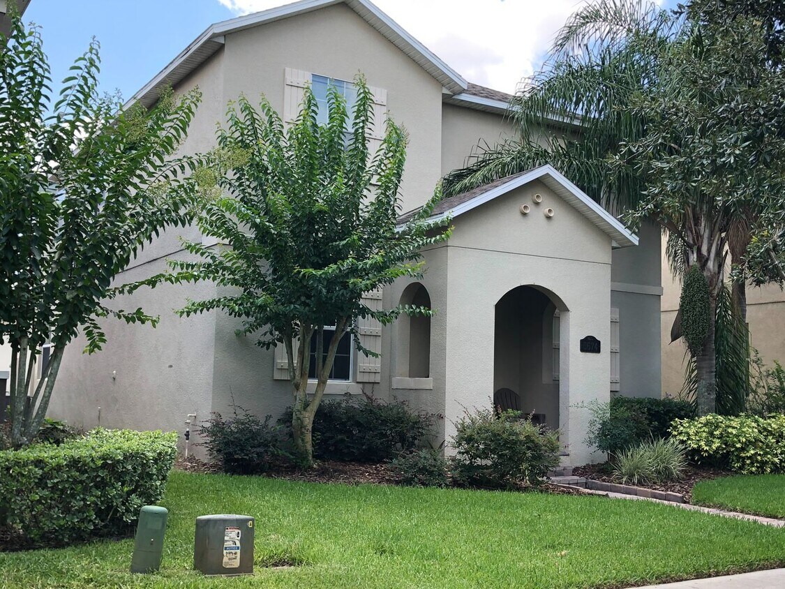 Primary Photo - 5 BED / 3 BATH 2 STORY HOUSE ON INDEPENDEN...