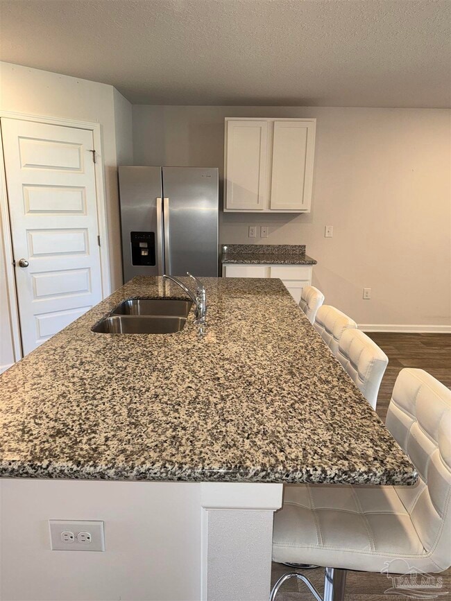 Building Photo - 5532 Lancelot Trl