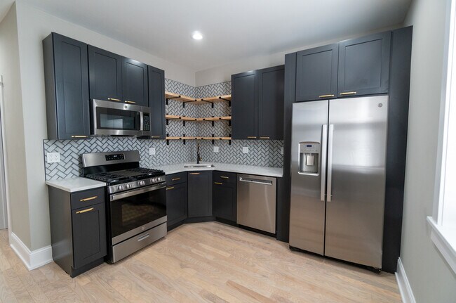 Foto del edificio - 5404 N Paulina St