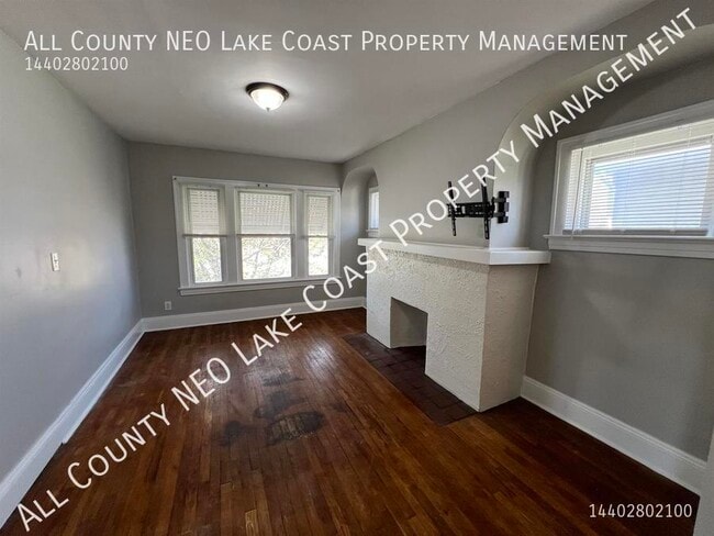 Foto del edificio - 3533 W 129th St