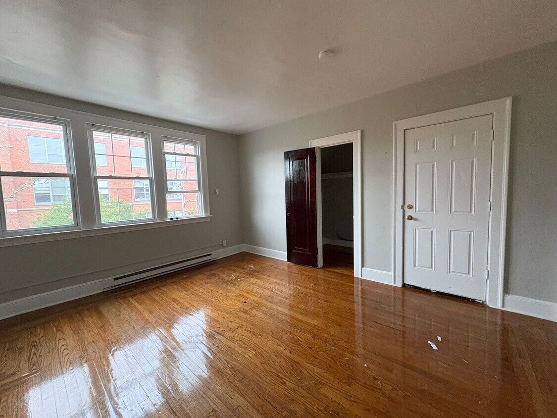 Primary Photo - 20 Platt St