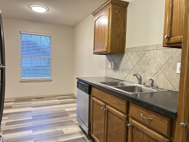 kitchen - 1211 NW Ashley Ln