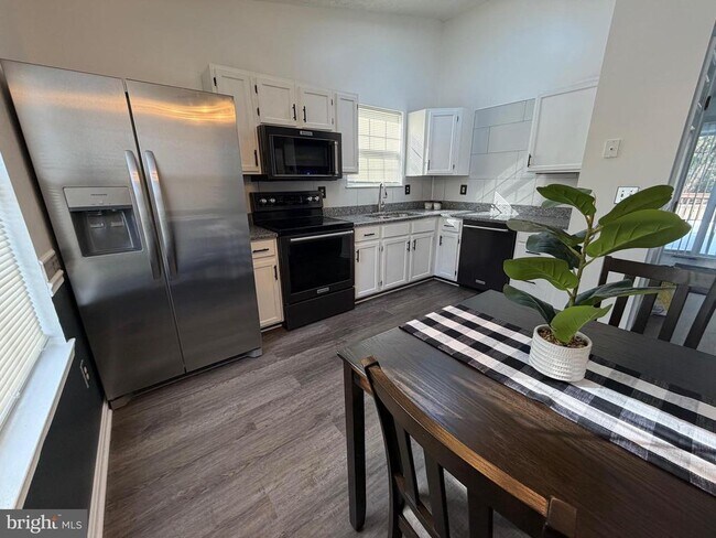 Foto del edificio - 1515 Baby Baer Ct