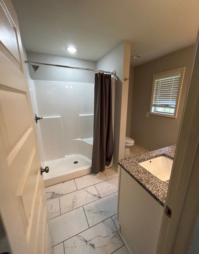 Building Photo - 208 Martha George Hall Dr