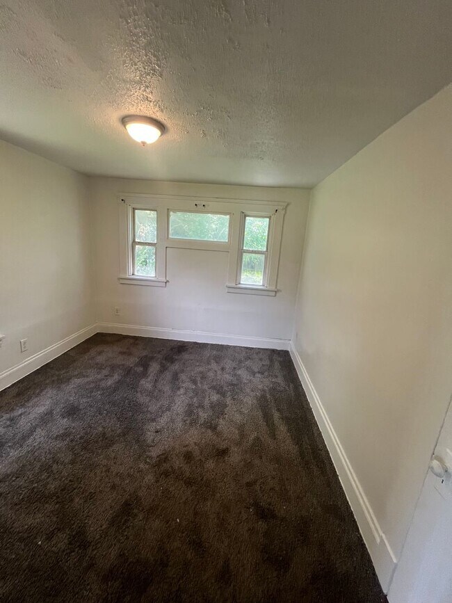 Foto del edificio - Charming 3-bedroom home, Section 8 Accepted