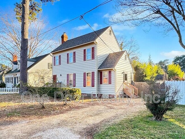 Building Photo - 108 Adams St