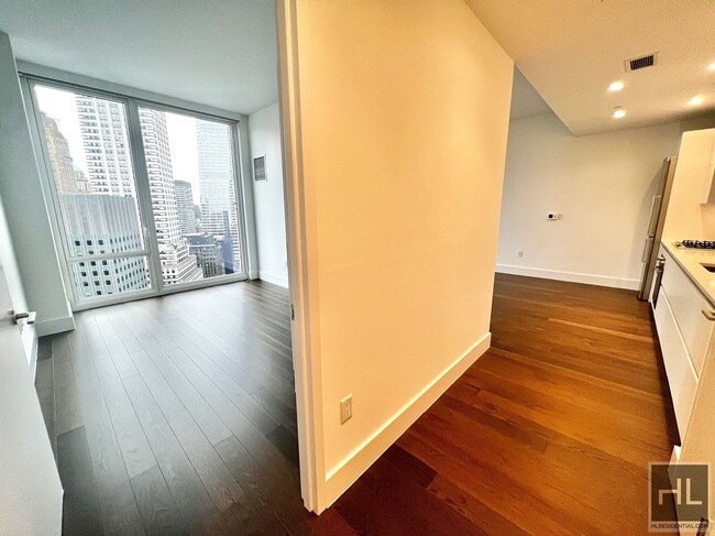 Building Photo - Gorgeous No Fee 1 Bedroom in Turtle Bay