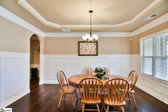 Foto del edificio - Wonderful 5 Bedroom, 4 Bath Home in Kilgore Farms!!