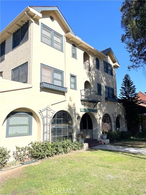 Building Photo - 24 W Olive Ave