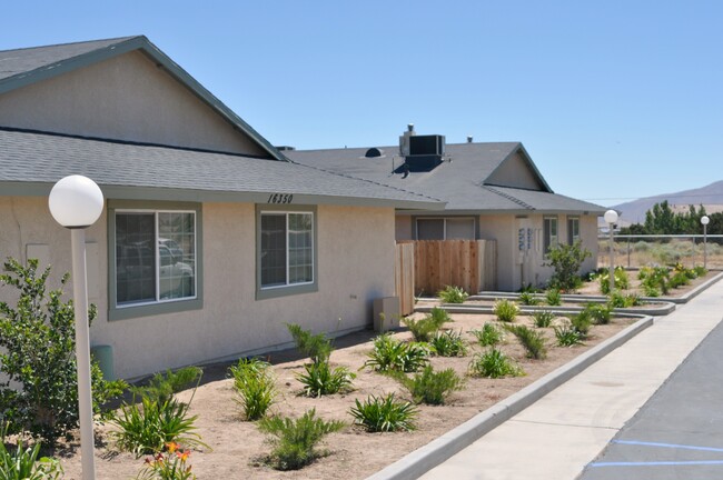 Building Photo - Desert Dunes Apartments