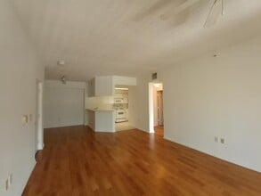 Building Photo - 3018 Alcazar Pl