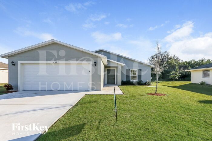 Foto principal - 652 SW Jacoby Ave