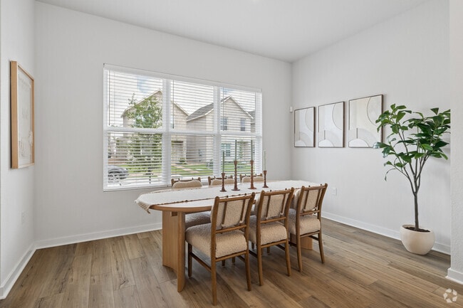 3BR, 2.5BA - 1,607SF - Dining Room - Sonora