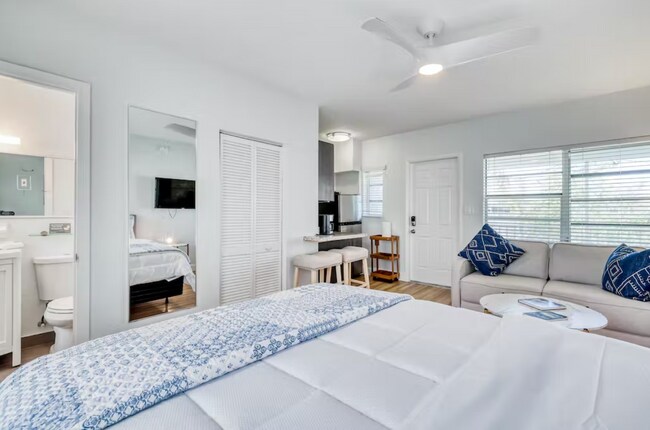 Building Photo - 7133 Bonita Dr