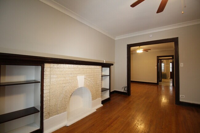 Foto del edificio - 5207 W School St