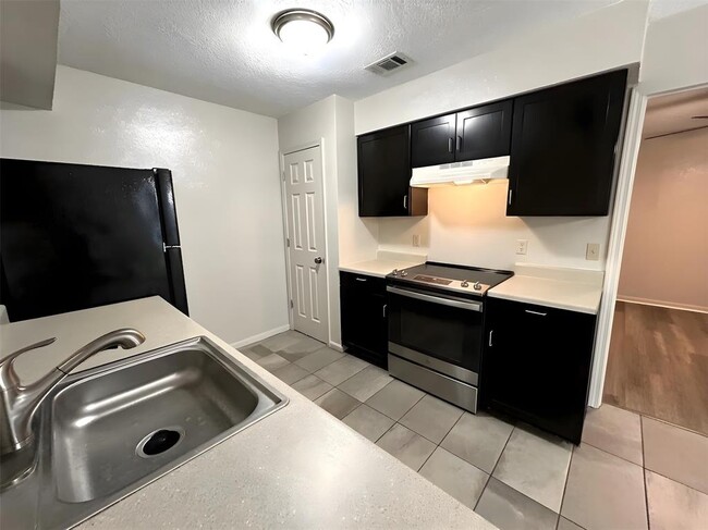 Foto del edificio - 7600 St Amant Pl