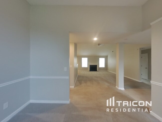 Building Photo - 9466 Deer Crossing Dr