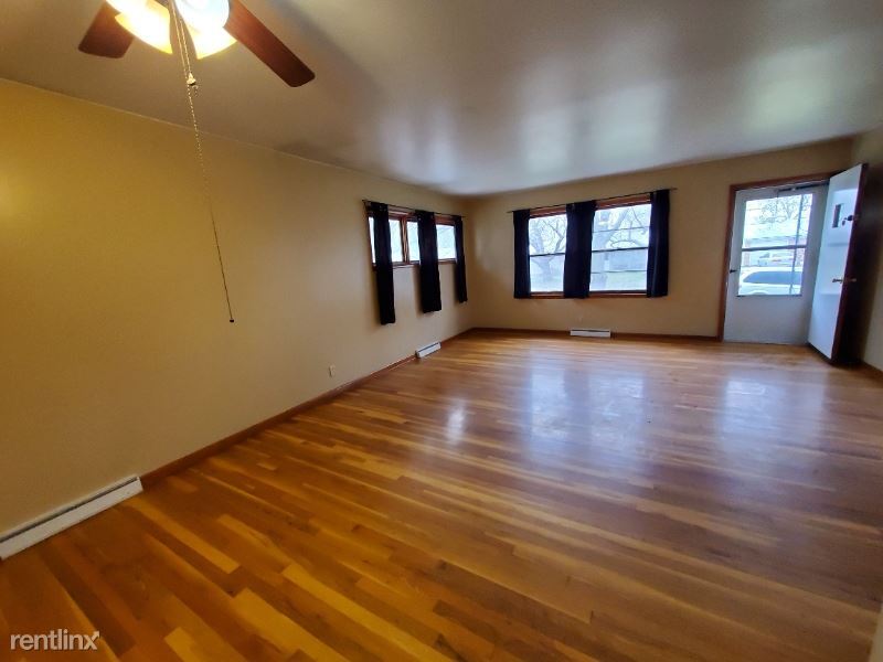 Building Photo - 3 br, 1 bath House - 2229 SW Jewell Ave