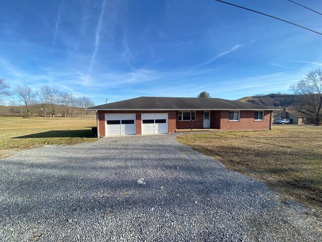 Building Photo - 874 Westfield Rd
