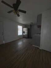 Building Photo - 1503 Mulford St