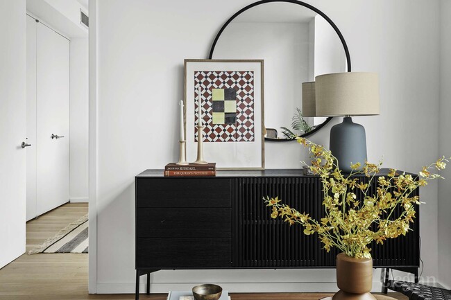 Foto del edificio - 18 W 48th St