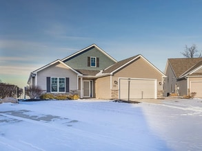 Building Photo - 11297 Belleharbour Cove