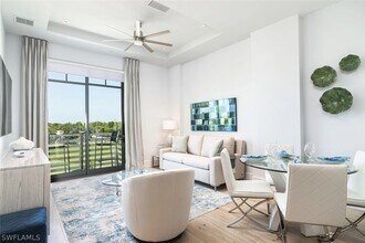 Building Photo - 101 8th St S