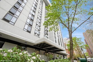 Building Photo - 1221 N Dearborn St