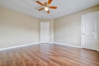 Building Photo - 7331 Colony Bend Ln