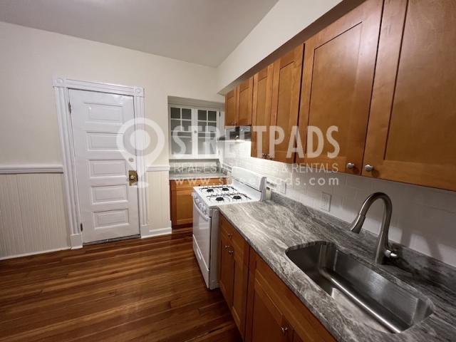 Building Photo - 2 bedroom in Cambridge MA 02139